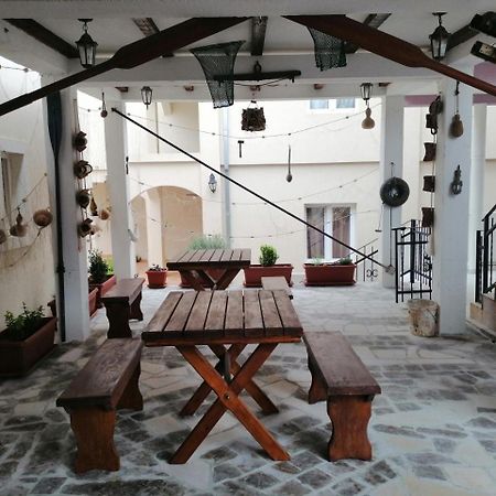 Apartments Bella Di Boka Тиват Екстериор снимка