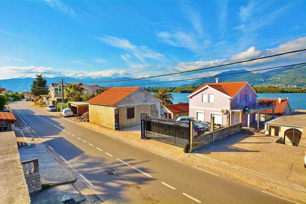 Apartments Bella Di Boka Тиват Екстериор снимка