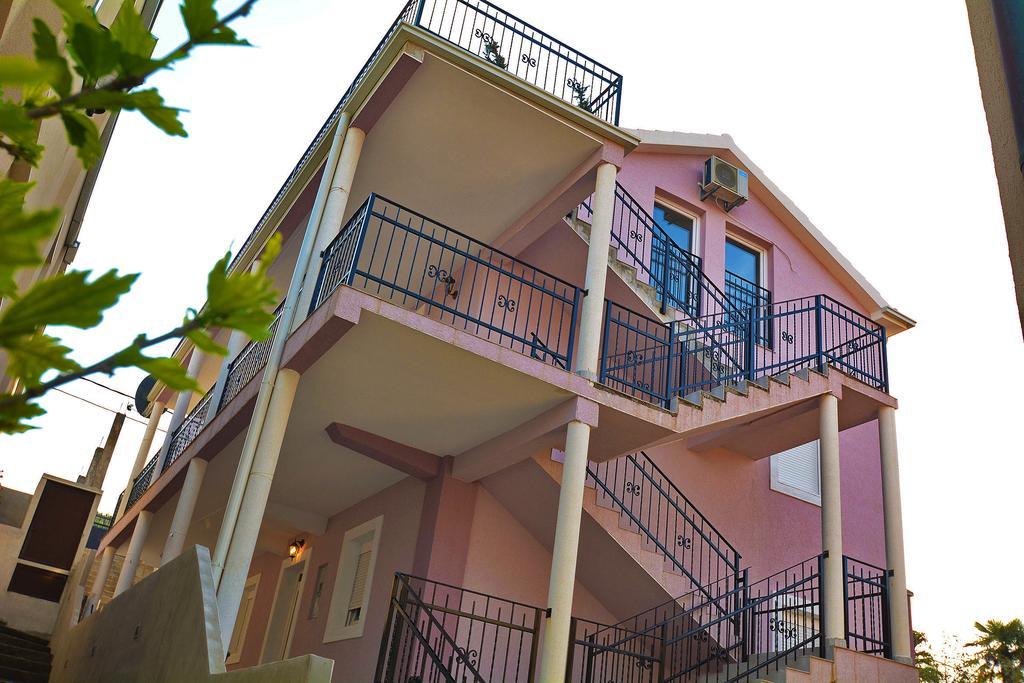 Apartments Bella Di Boka Тиват Екстериор снимка