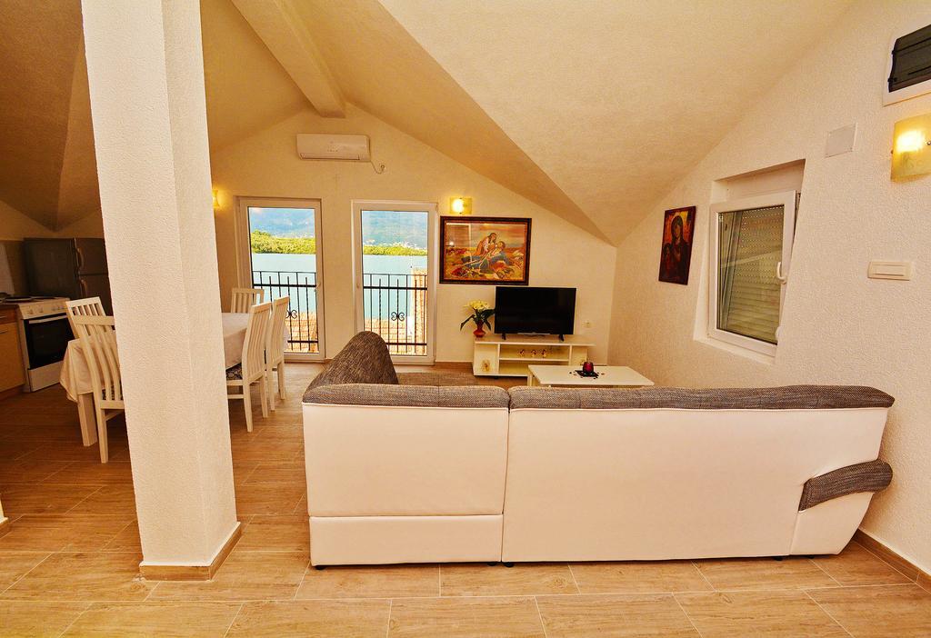 Apartments Bella Di Boka Тиват Екстериор снимка