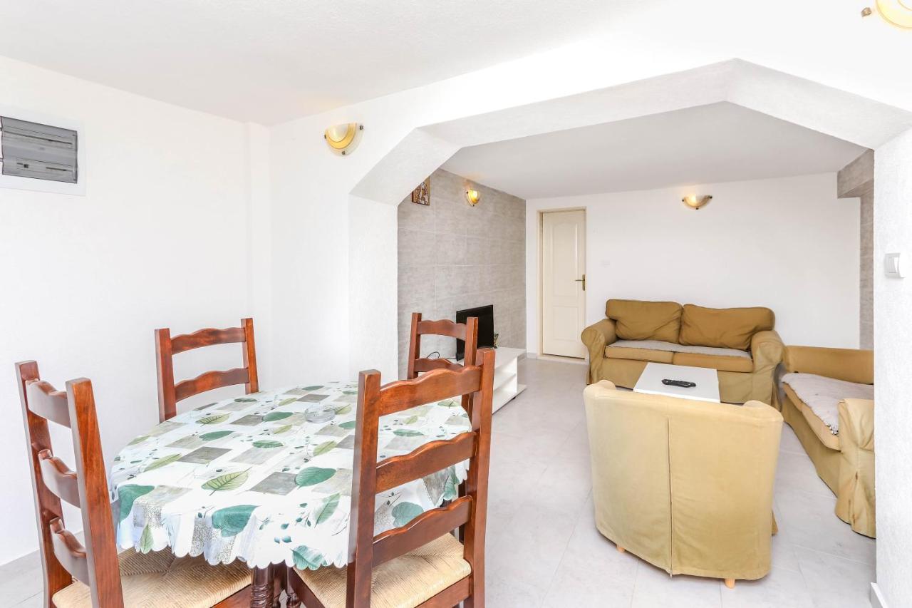 Apartments Bella Di Boka Тиват Екстериор снимка