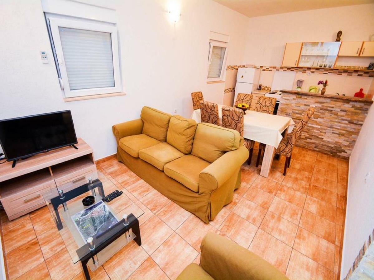 Apartments Bella Di Boka Тиват Екстериор снимка